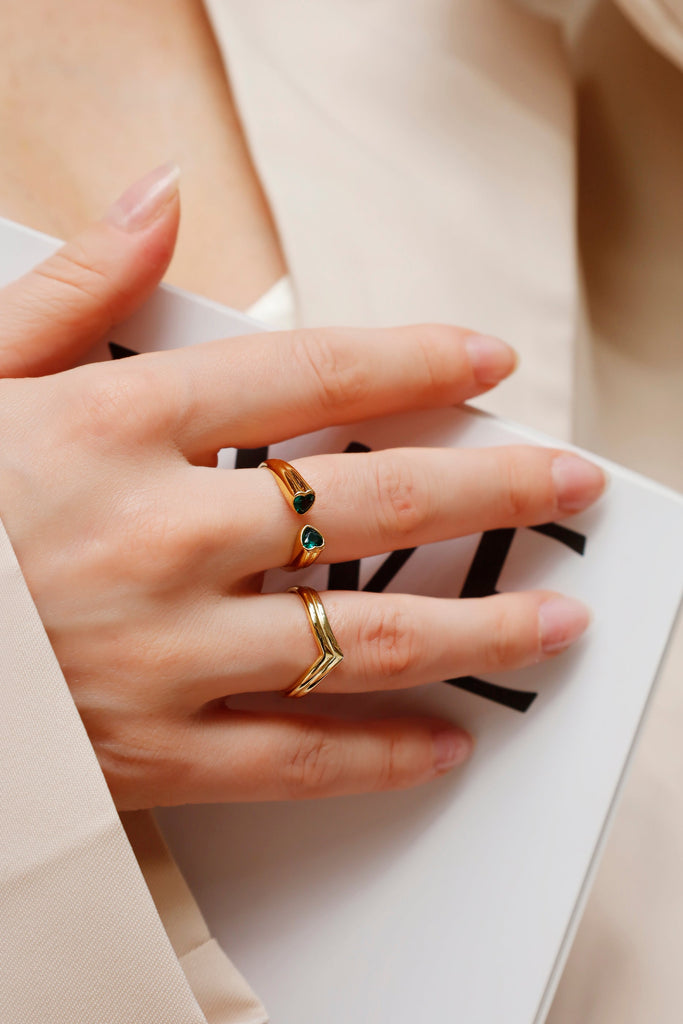 Discover the Elegance of Emerald: Jacys Mifv's Exquisite Emerald Stone Open Ring
