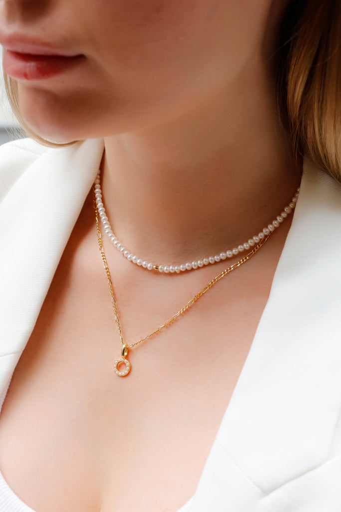 The Art of Layering Necklaces: How to Stack Pendant Necklaces & Chokers