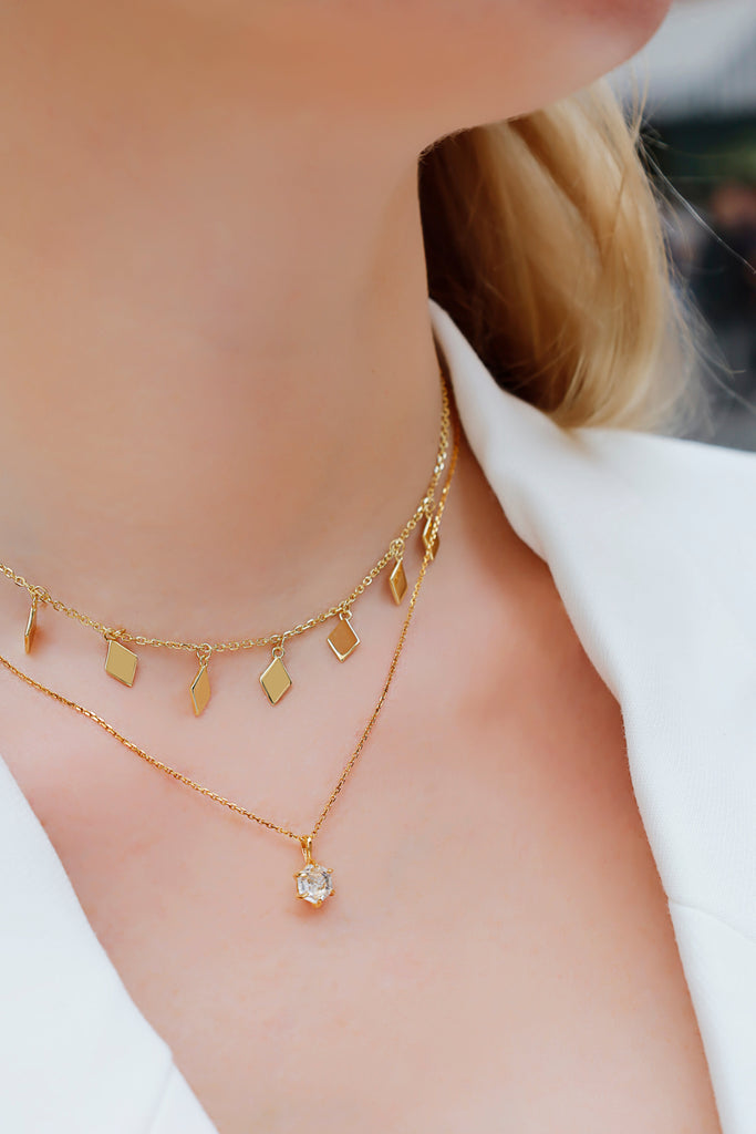 Shine Bright: The Elegance of Hexagon-Cut Clear Quartz Jewelry ✨