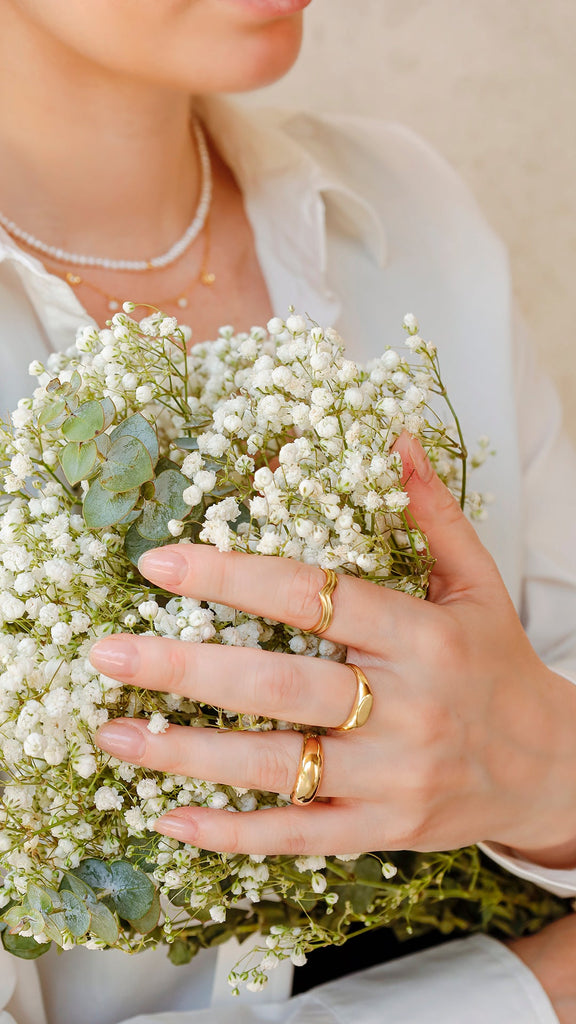 Effortless Elegance: Discover Jacys Mifv’s Domed Ring, Double Band Ring, and Thin Oval Signet Ring