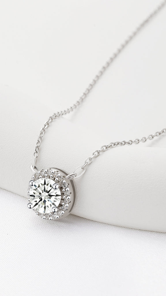 Discover True Brilliance: Jacys Mifv Moissanite Collection in D/VVS1 & S925