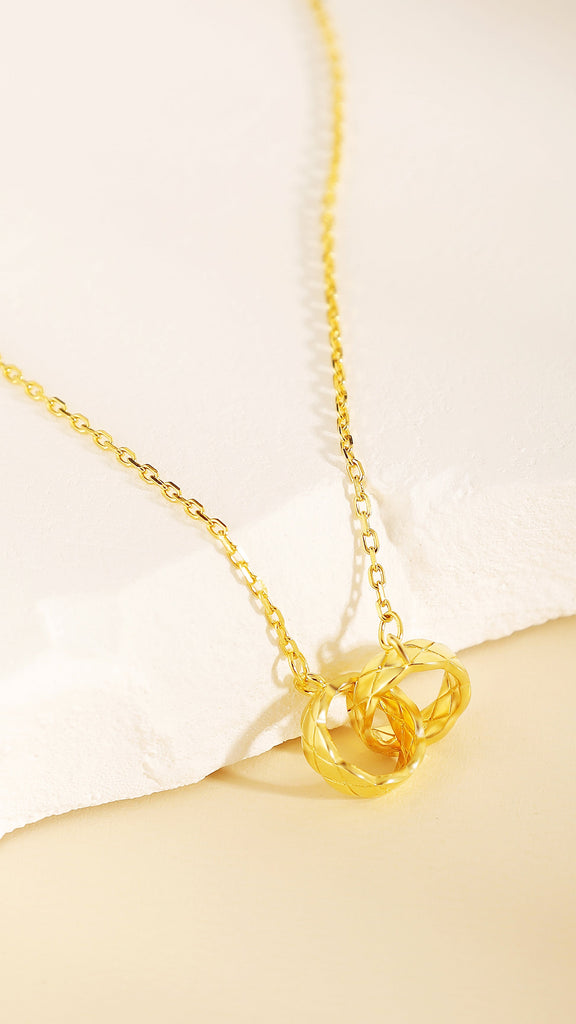 Endless Elegance: Discover the Meaning Behind Jacys Mifv’s Double Loop Necklace