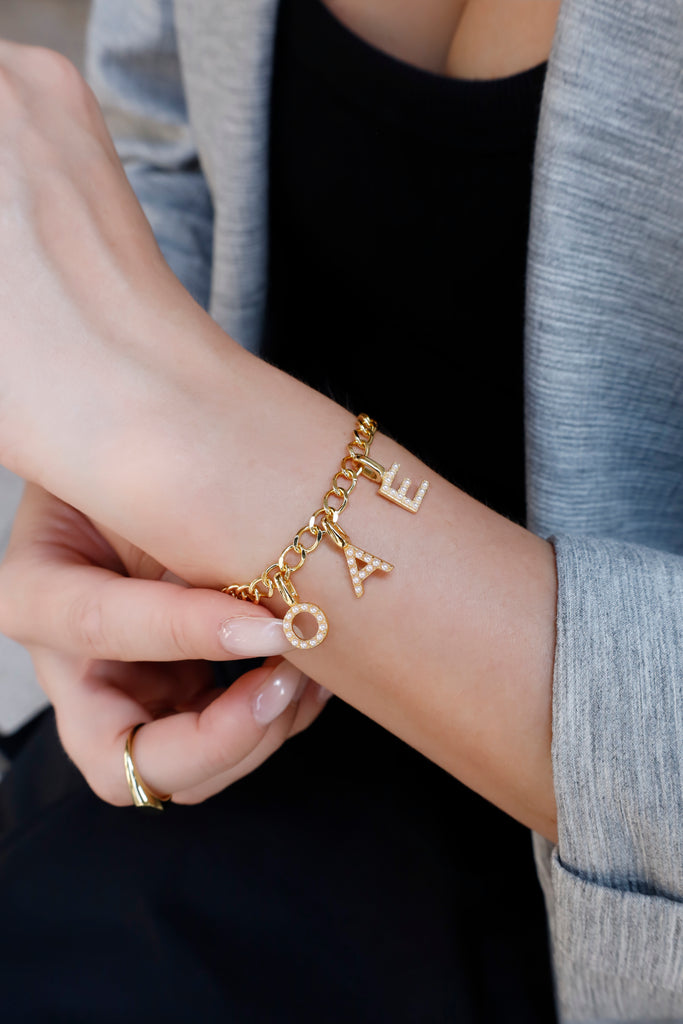 Elevate Your Everyday Look with the 5mm Width Curb Chain Bracelet by Jacys Mifv