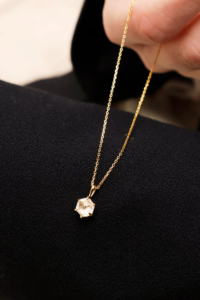 Jacys Mifv: Where High-Polish Craftsmanship Meets Timeless Elegance