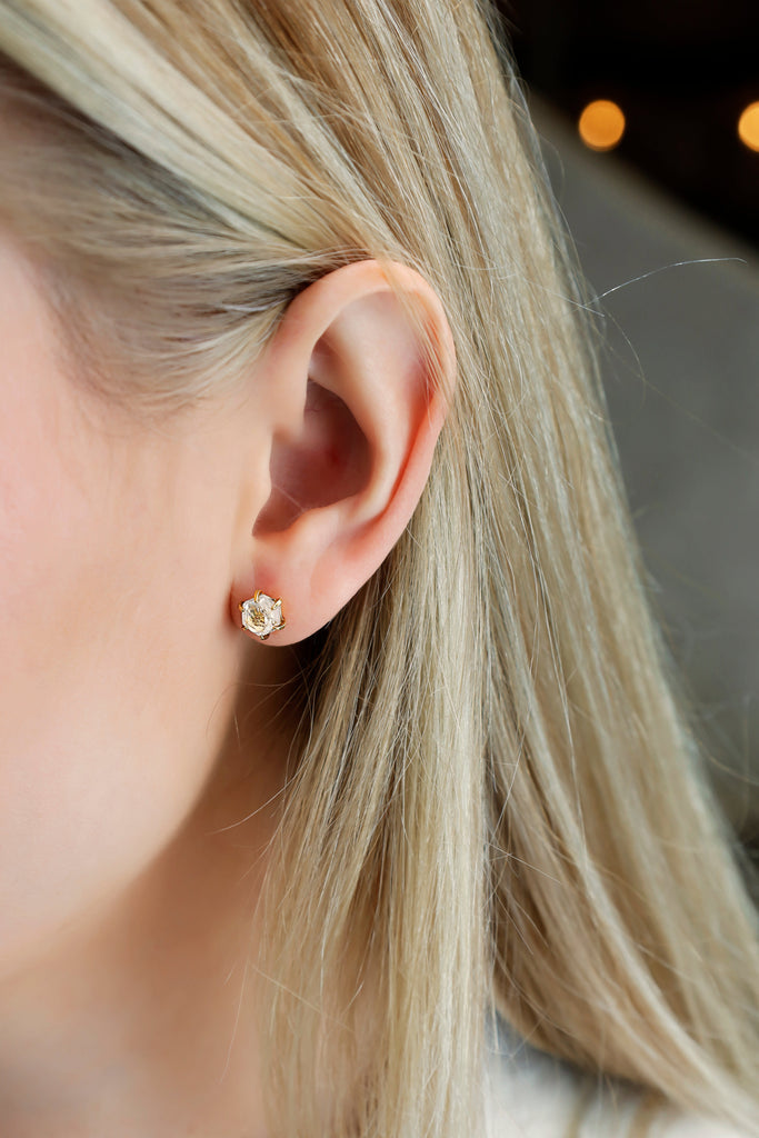 Discover the Elegance of Hexagon-Cut Clear Quartz Jewelry by Jacys Mifv