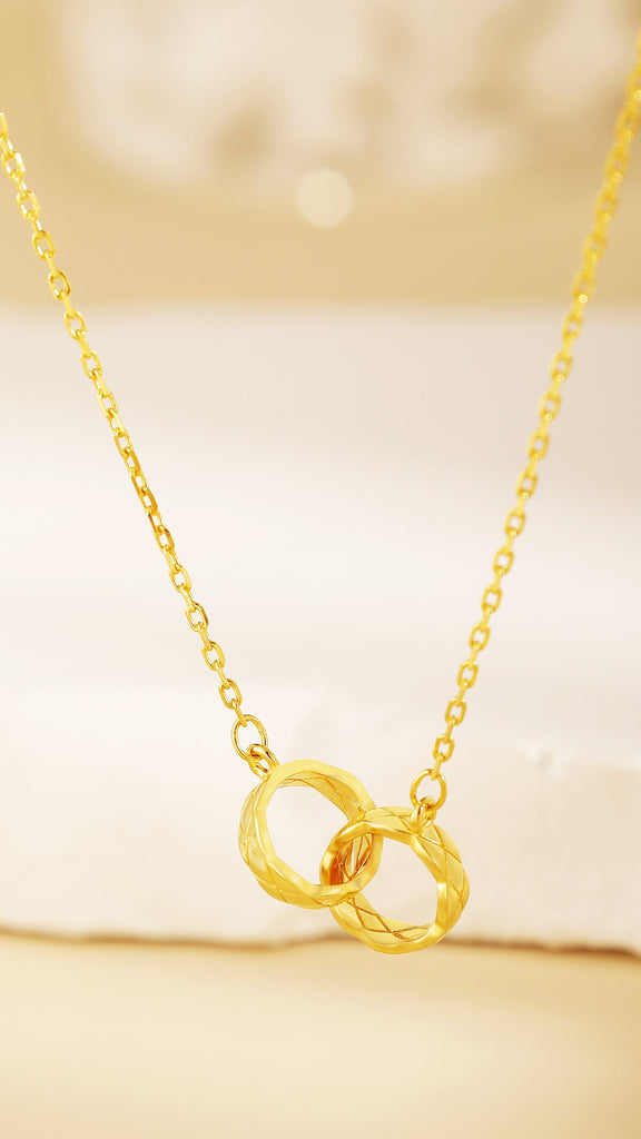 Crafted to Shine: The High Polish Finish That Defines Jacys Mifv Jewelry