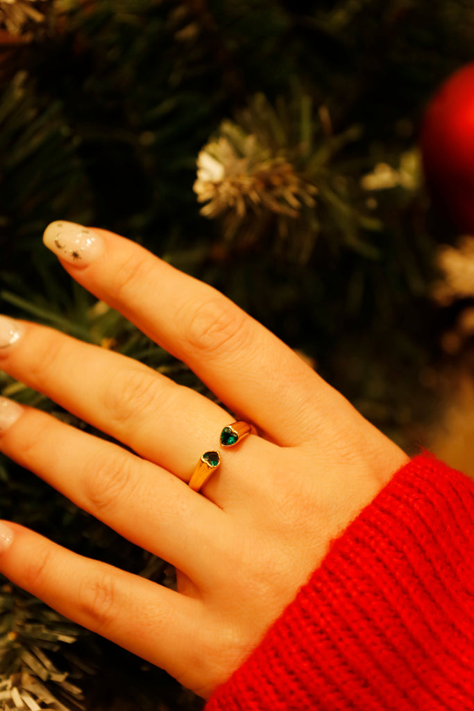 💚 Emerald Stone Heart Collection: A Celebration of Love and Timeless Elegance