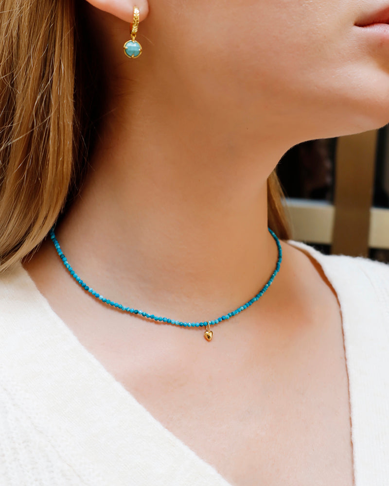 Turquoise Necklace: A Bold Touch of Color and Elegance